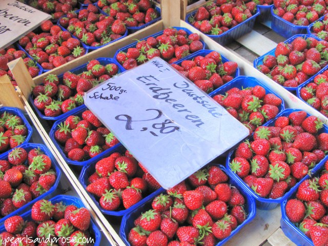 lubeck_strawberries_web