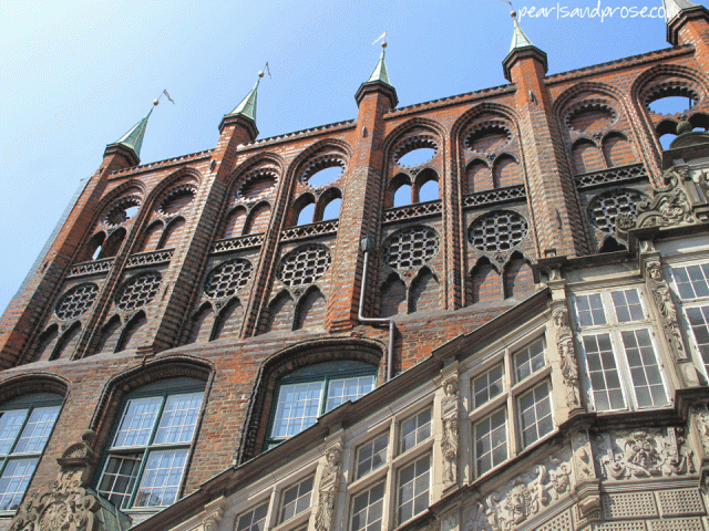 nied_exterior_turrets_web