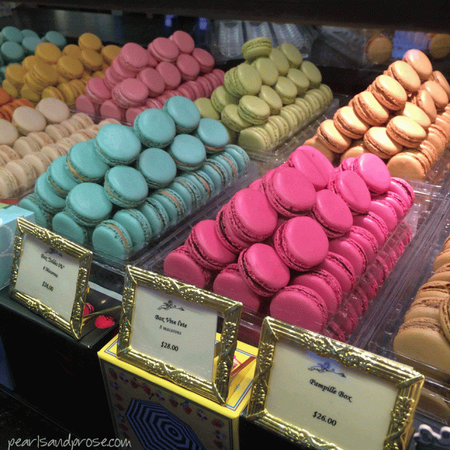 laduree_macarons_web
