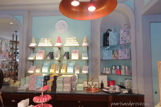 laduree_shelves_web